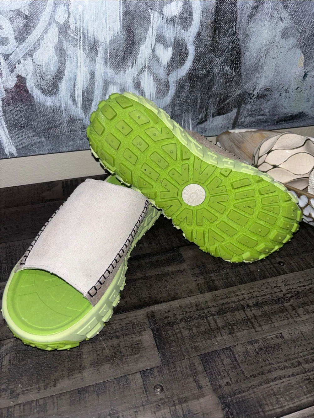 UGG Venture Daze Slide sandals Men's 10  /Wonens 11